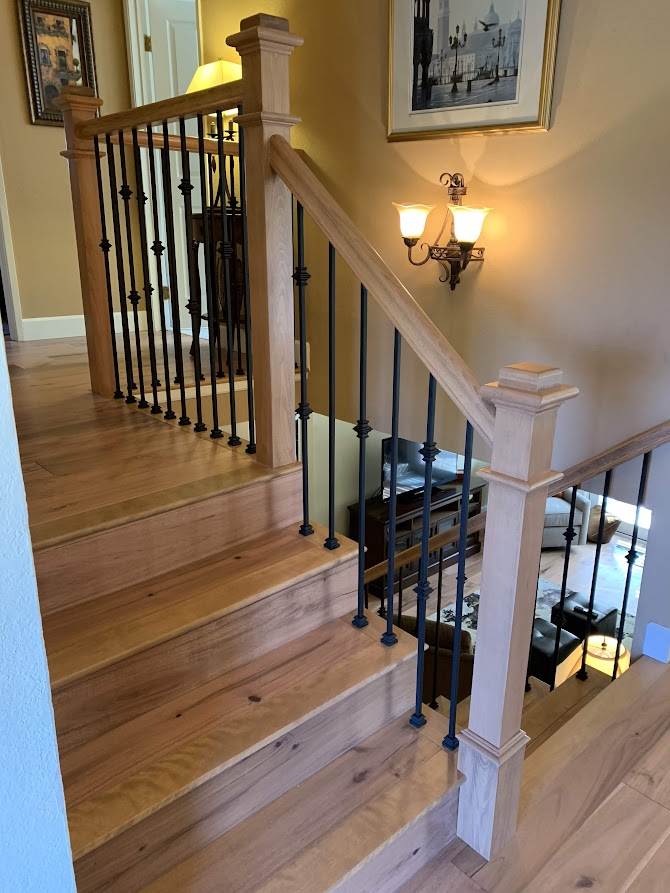 6210 | Wood Handrail 2 1/4" | 4ft-16ft